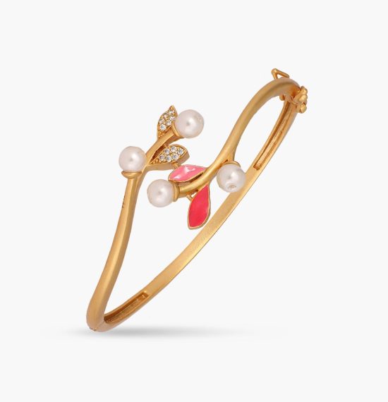 Eriha Pearl Delicate Pink Leaf Bracelet