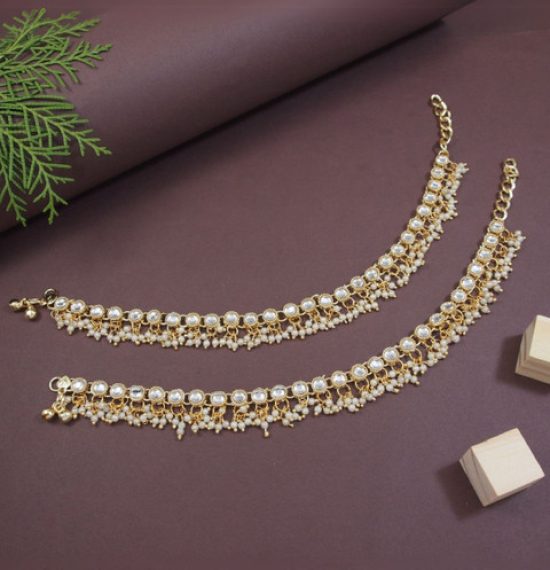 I Jewels Set of 2 Gold Plated Pearl Studded & Beaded Anklets