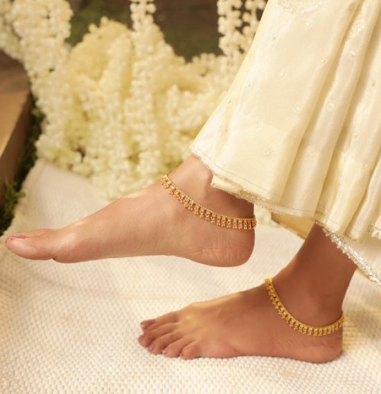 Rubans Set of 2 22K Gold-Plated Traditional Anklets with Gold Beads