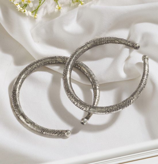 Saraf RS Jewellery Set Of 2 Oxidised Silver Plated Payal Anklets